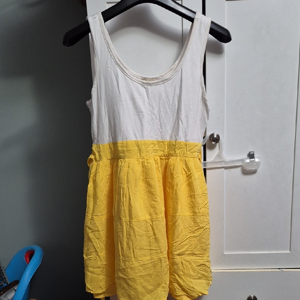 Thirty-One Yellow and White Tank Top